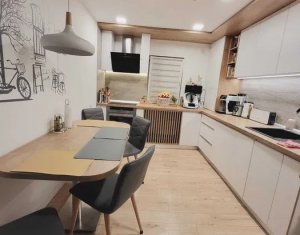 Appartement 4 chambres à vendre dans Cluj-napoca, zone Zorilor