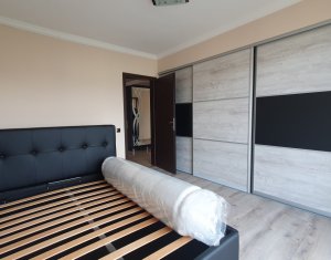 Apartament cu trei camere, finisat modern, Florilor, zona Atelierul de Pizza