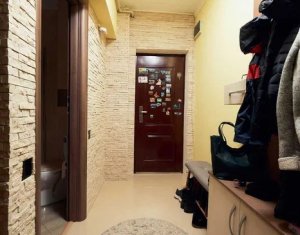 Apartament 4 camere, cu scara interioara, 110 mp, Jucu de Mijloc