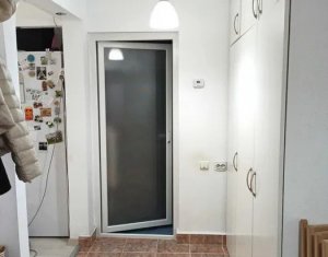 Apartament cu 2 camere, semidecomandat, 47mp, Manastur 