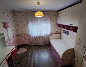 Apartament spatios cu 4 camere, 90 mp, 2 bai, Calea Dorobantilor