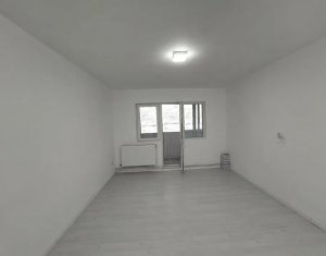 Vanzare apartament 3 camere, renovat, in cartierul Manastur 