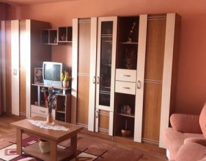 Apartament cu 3 camere decomandat, mobilat si utilat, Intre Lacuri