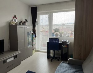 Vanzare apartament 3 camere finisat, cartier Dambul Rotund