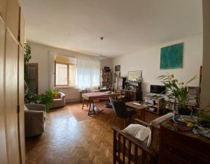 Apartament 3 camere + teren, in vila, 94 m2, zona Gradinii Botanice