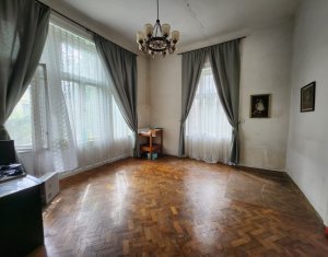 Vanzare apartament 4 camere in Cluj-napoca, zona Centru