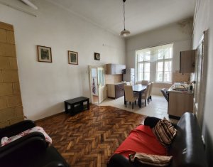 Apartament in cladire istorica, 162 mp, Ultracentral, str. Republicii