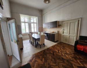 Apartament in cladire istorica, 162 mp, Ultracentral, str. Republicii
