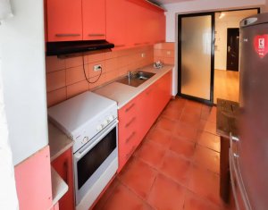 Apartament 41 mp2, parcare, Floresti zona Stejarului