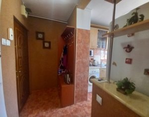 Vanzare apartament 2 camere, Horea, zona Garii