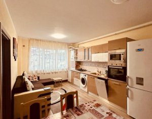 Apartament cu 3 camere, parcare, bloc nou, Baciu