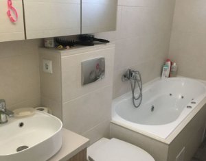 Appartement 4 chambres à vendre dans Cluj-napoca, zone Manastur