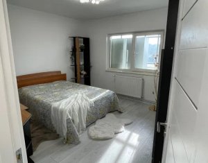 Vanzare apartament 3 camere, in cartier Manastur, Cluj Napoca