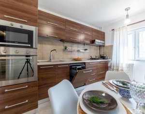 Apartament cu doua camere 50 mp, zona FSPAC