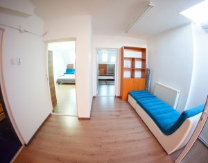 Apartament 3 camere, 93mp, 2 niveluri, terasa 30 mp, garaj, Centru