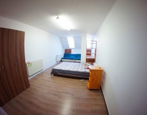 Apartament 3 camere, 93mp, 2 niveluri, terasa 30 mp, garaj, Centru