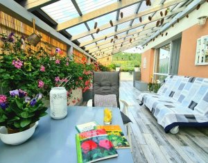 Apartment 3 rooms for sale in Floresti
