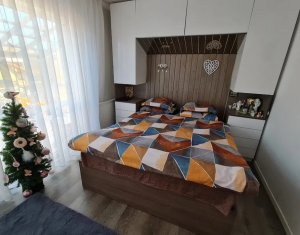 Apartment 3 rooms for sale in Floresti