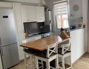 Vanzare apartament 3 camere,  finisat, Floresti