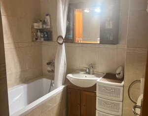 Vanzare apartament cu 3 camere, parcare subterana, Manastur