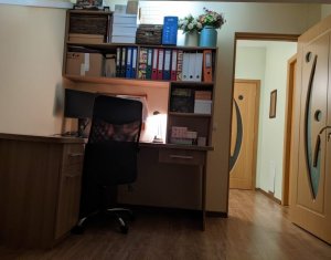 Vanzare apartament cu 3 camere, parcare subterana, Manastur