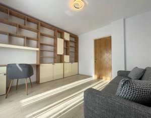 Vanzare apartament 3 camere finisat modern, Floresti