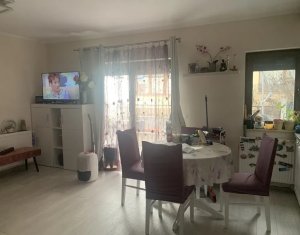 Apartment 2 rooms for sale in Floresti