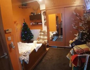 Apartament 3 camere, decomandat, 60 mp utili, Centru