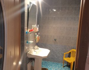 Apartament cu 2 camere, decomandat, etaj 4, Manastur 