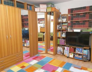Apartament de vanzare cu 3 camere, decomandat, zona BIG, Manastur