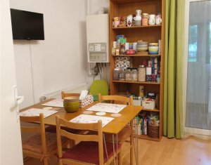 Apartament de vanzare cu 3 camere, decomandat, zona BIG, Manastur