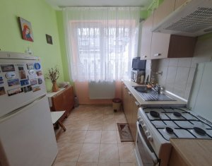 Apartament 2 camere, semidecomandat, 44 mp, Iris - Oasului