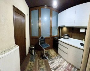 Vanzare apartament 3 camere finisat si mobilat modern, Floresti