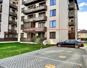 Apartment 3 rooms for sale in Floresti