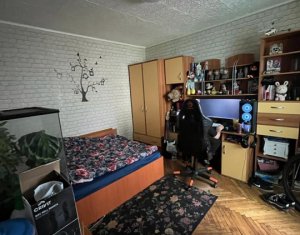 Appartement 3 chambres à vendre dans Cluj-napoca, zone Manastur