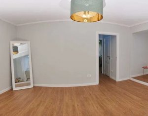 Apartament 4 camere, semidecomandat, 80 mp,  zona Parcul Colina, Cluj-Napoca