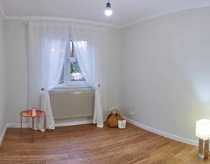 Apartament 4 camere, semidecomandat, 80 mp,  zona Parcul Colina, Cluj-Napoca
