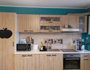 Apartament 3 camere, gradina 60 mp, situat in Floresti, zona Tineretului