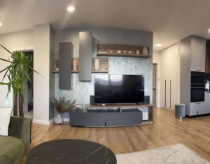 Apartament 3 camere, ultrafinisat,  cu panorama spre oras si padure, Sub Cetate,