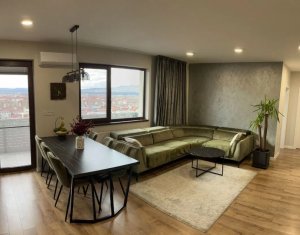 Apartament 3 camere, ultrafinisat,  cu panorama spre oras si padure, Sub Cetate,