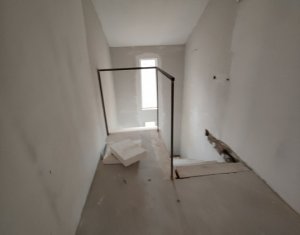 Apartament 100 mp in duplex, etaj 1+ mansarda,  zona Florilor,  Floresti