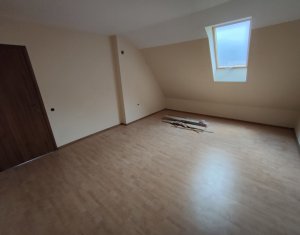 Apartament 100 mp in duplex, etaj 1+ mansarda,  zona Florilor,  Floresti