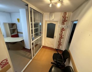 Apartament 3 camere, decomandat, 2 bai, 63 mp utili, Manastur