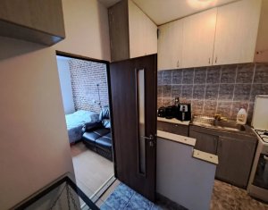Garsoniera, etaj intermediar, zona Ambient