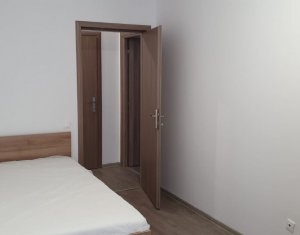 Apartament 3 camere, situat in Floresti, zona Vivo