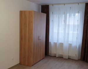 Apartment 3 rooms for sale in Floresti