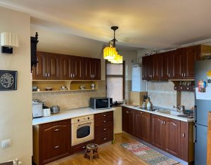 Apartament cu 4 camere, 2 niveluri, 100 mp, Baciu