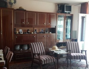 Apartament 3 camere, in zona Cora, Manastur