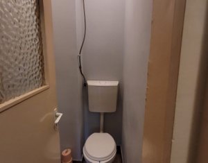 Vanzare apartament 4 camere confort sporit, Plopilor vechi