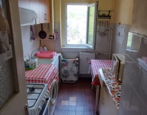 Apartament cu vedere la padure, Grigorescu